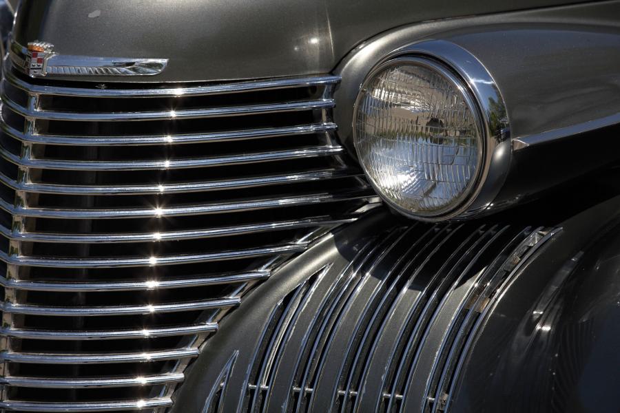  Cadillac Series 60 Special Sedan 1940 года  (фото 2 из 12)